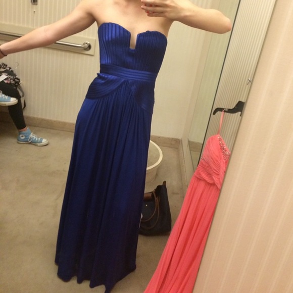 BCBGMaxAzria Dresses & Skirts - BCBG Maxazria Ball Gown / Prom dress